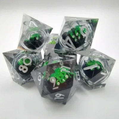 Kits de 7 dés polyédriques en résine
